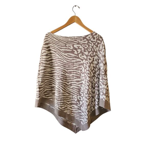 Barefoot Dreams Cozychic Ultra lite plus size poncho leopard gray white new - Picture 6 of 7